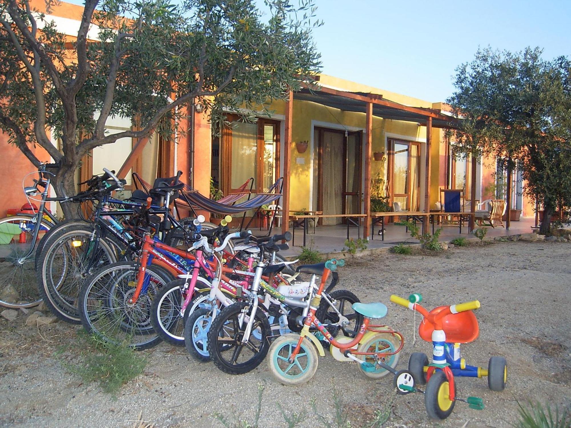 B&B Casa Per Ferie Villaggiocarovana Castiadas Exterior foto
